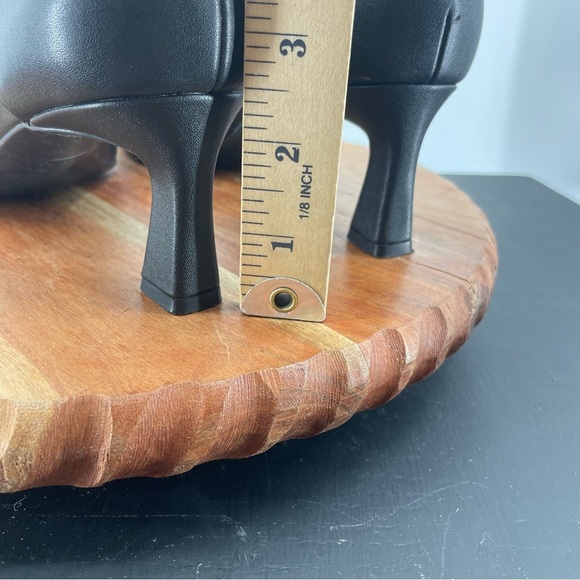 Naturalizer Tilda Pumps black leather Sz 9.5 ankle strap pointed toe - Picture 6 of 7